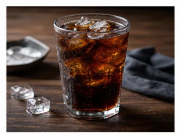 Buzlu markasız cola bardağı