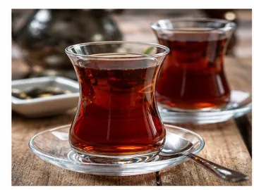 Demleme Türk çayı bardakları